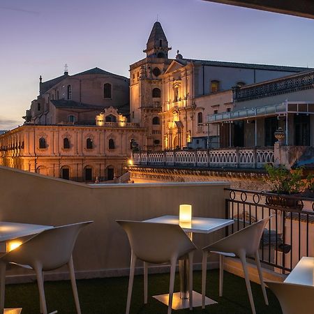 Hotel Porta Reale Noto Esterno foto