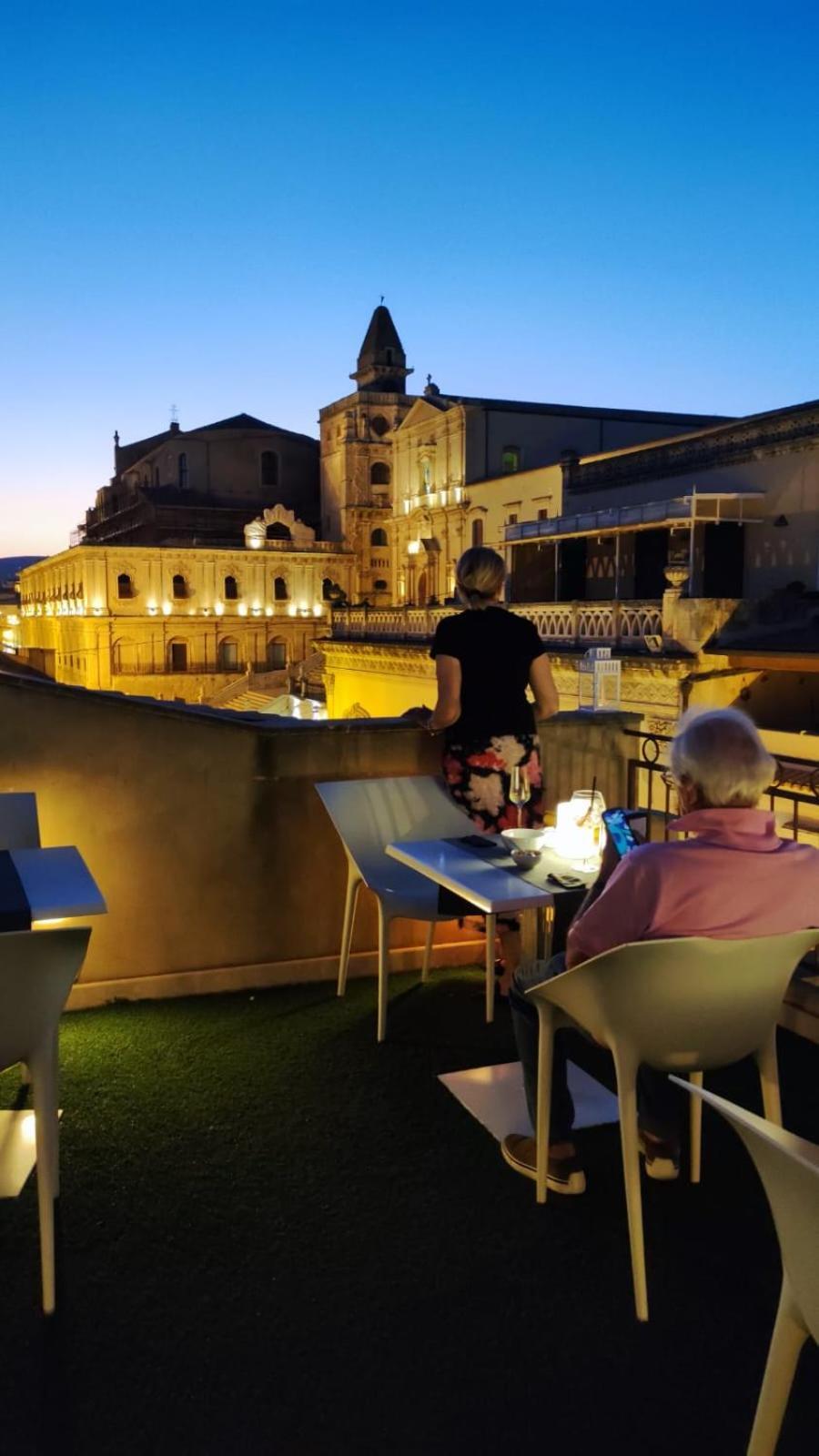 Hotel Porta Reale Noto Esterno foto
