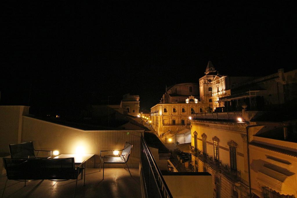 Hotel Porta Reale Noto Esterno foto