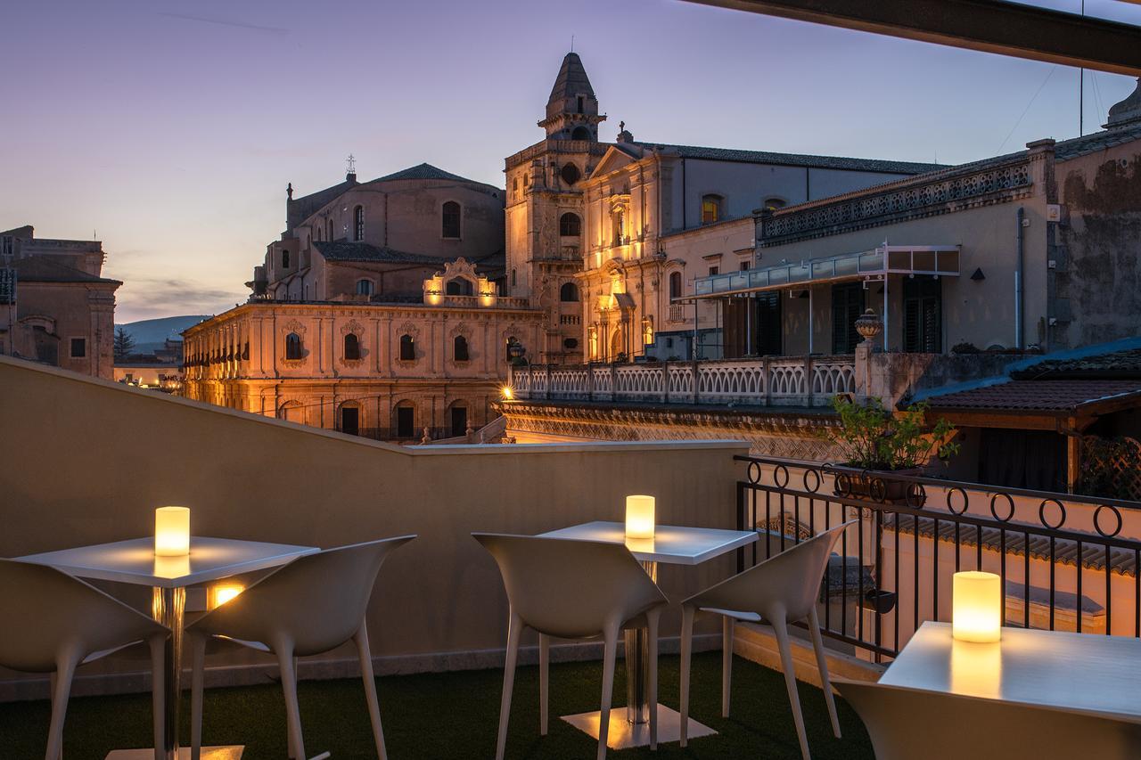Hotel Porta Reale Noto Esterno foto