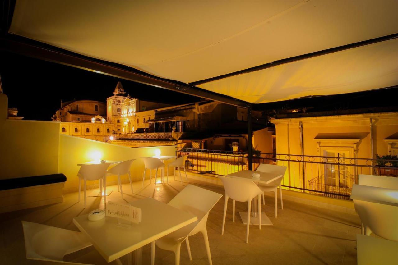 Hotel Porta Reale Noto Esterno foto